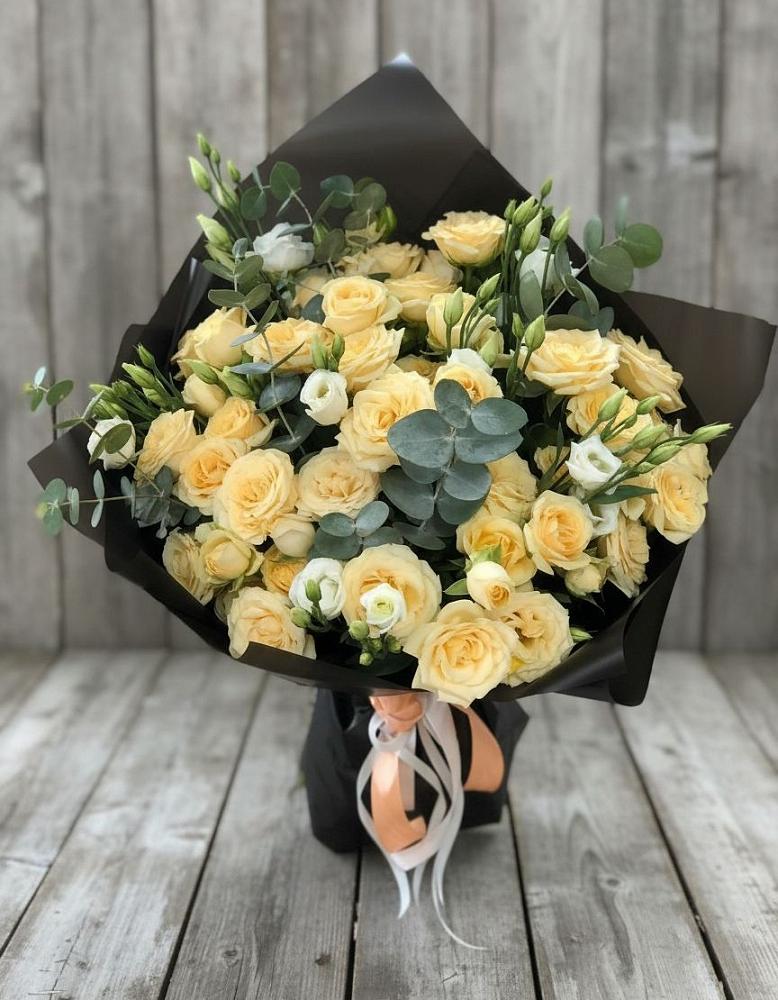 Букет цветов из: Розы и Лизиантусы в Варениковском