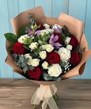 Букет цветов из:  Розы и Альстромерии #REPLACE_PRED# Варениковском