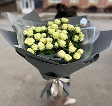 Букет Белые кустовые розы Солинеро в Варениковском