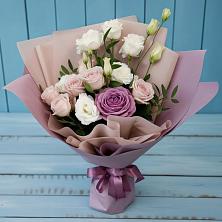 Букет цветов из:  Розы и Лизиантусы в Варениковском