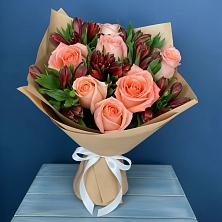 Букет цветов из:  Розы и Альстромерии в Варениковском