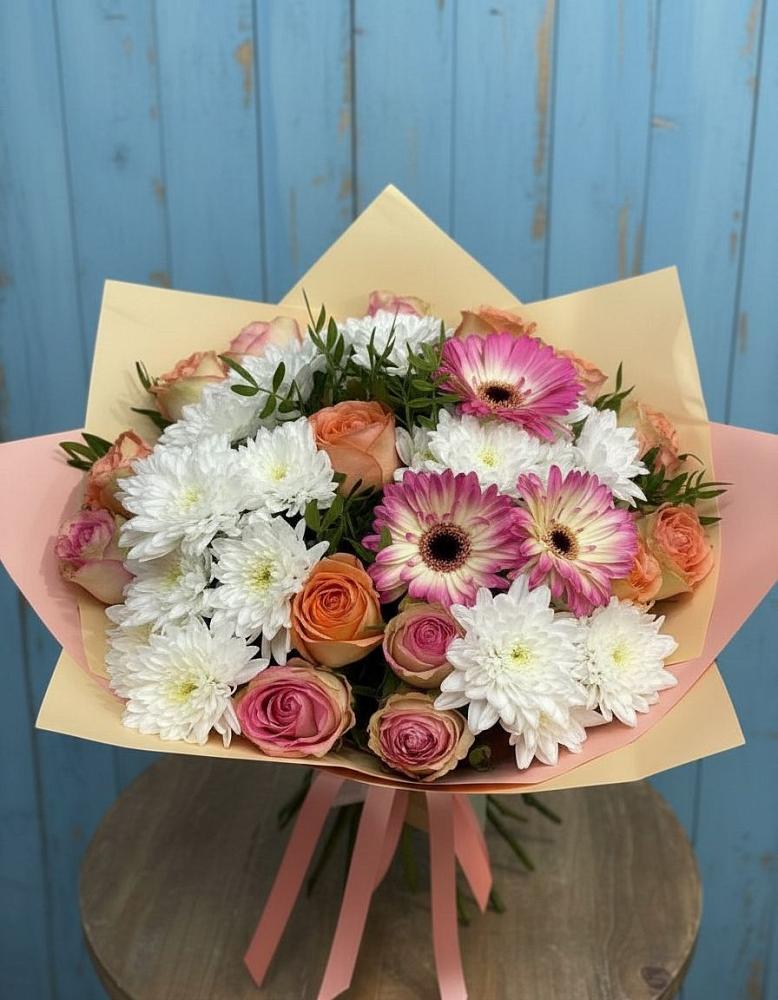 Букет цветов из: Розы, Герберы и Хризантемы в Варениковском