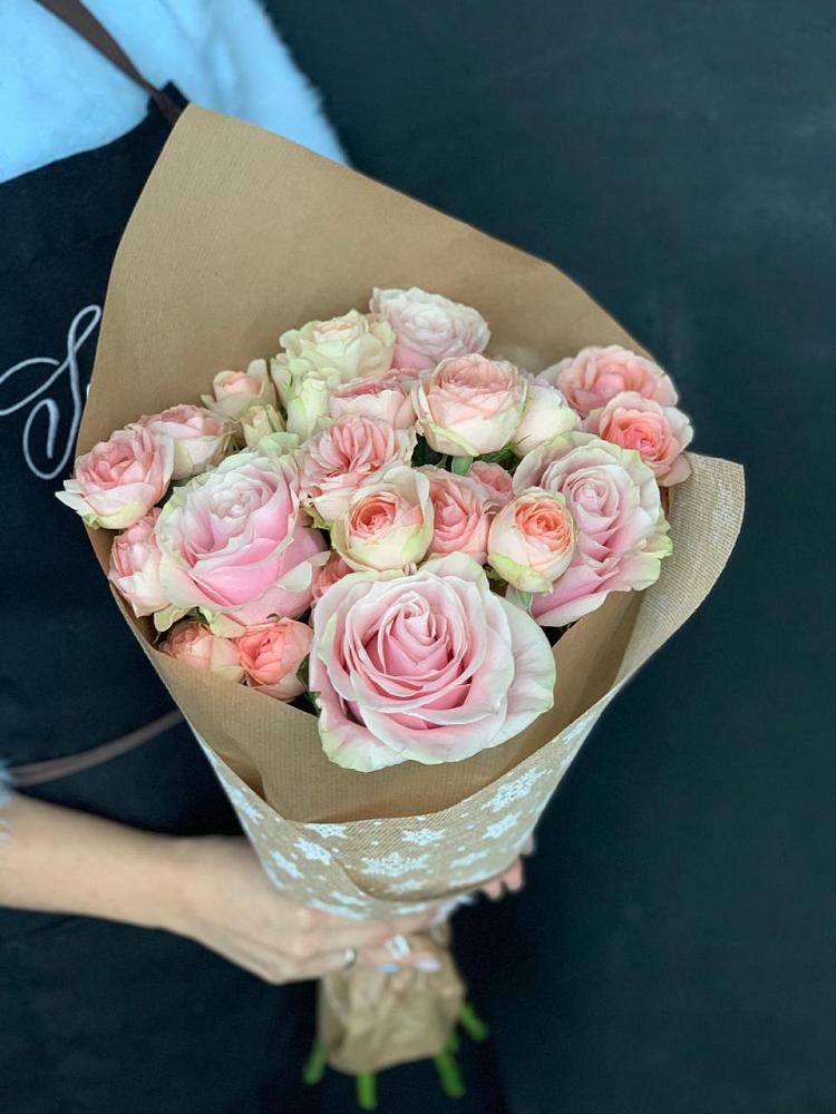 Букет цветов из: Хризантемы и Розы в Варениковском