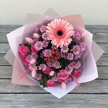 Букет цветов из:  Розы, Герберы и Хризантемы в Варениковском