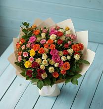 Букет Микс из разноцветных кустовых роз в Варениковском